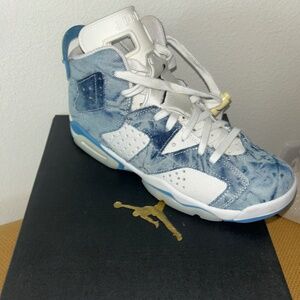 Air Jordan 6 Retro